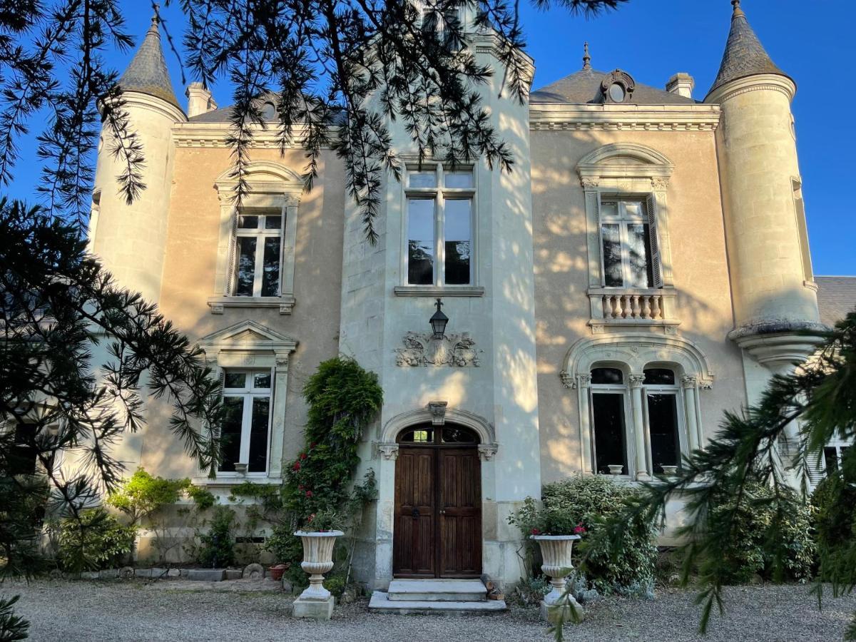 Le Chateau De Leugny Oiron Eksteriør billede
