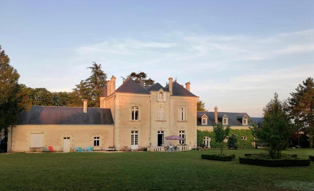 Le Chateau De Leugny Oiron Eksteriør billede